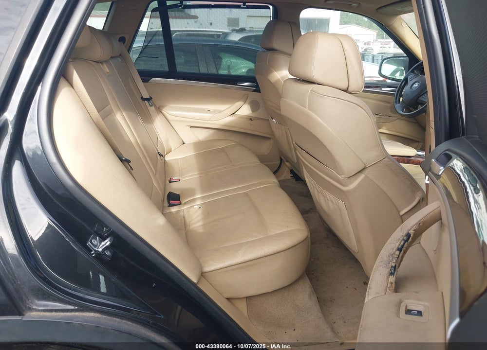 2009 BMW X5 VIN: 5UXFF03579LJ98652