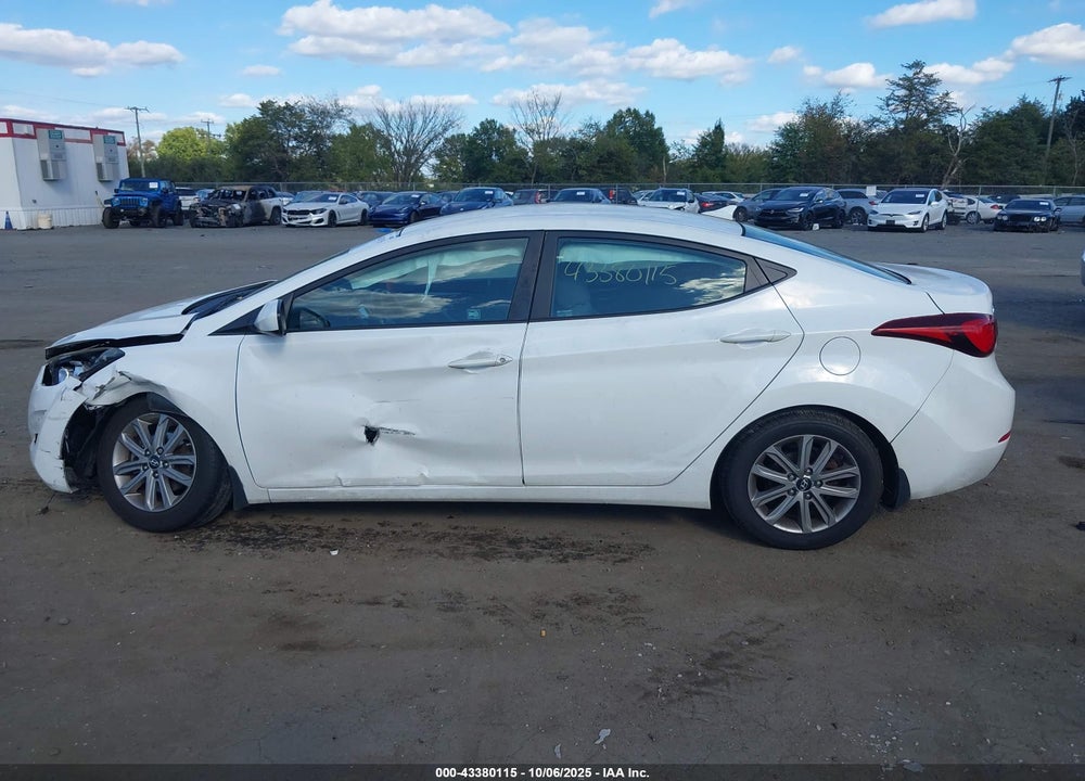 2014 HYUNDAI ELANTRA VIN: 5NPDH4AE6EH513632