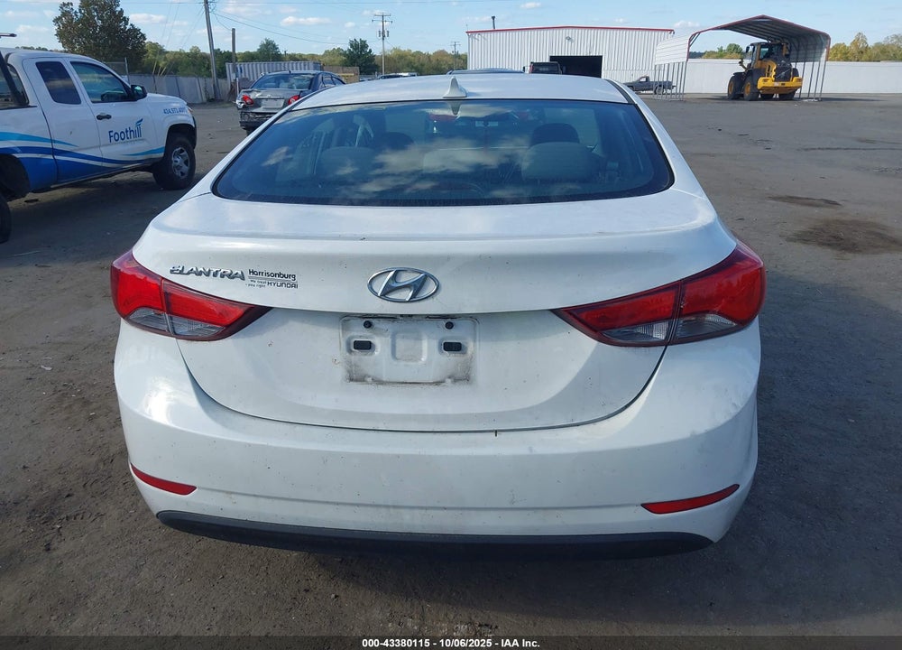 2014 HYUNDAI ELANTRA VIN: 5NPDH4AE6EH513632