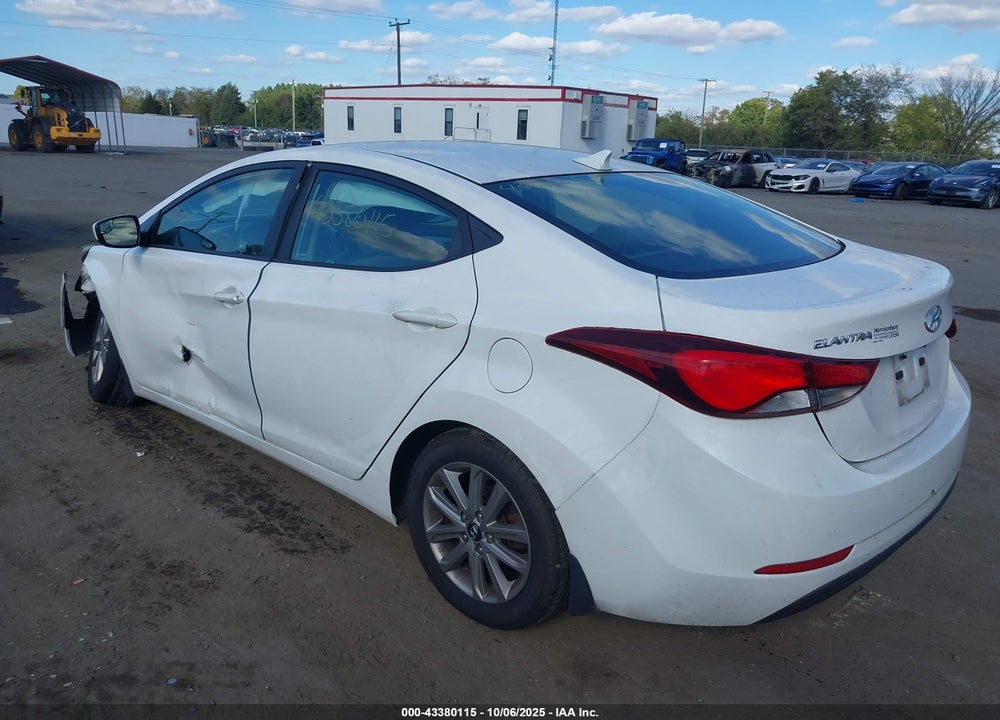 2014 HYUNDAI ELANTRA VIN: 5NPDH4AE6EH513632
