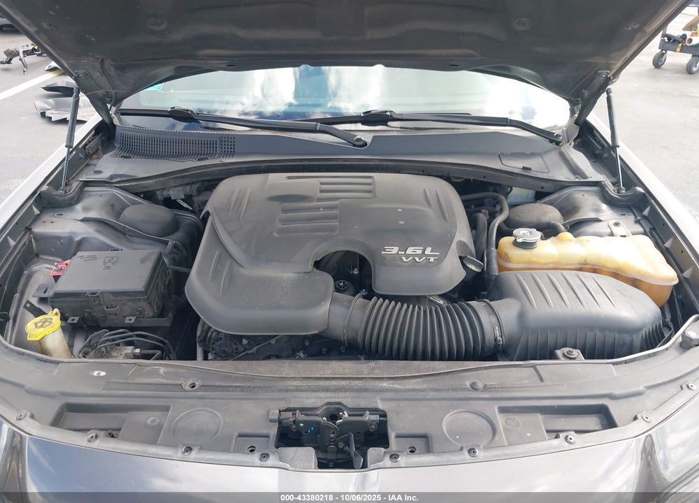 2019 CHRYSLER 300 300S VIN: 2C3CCABG0KH559717