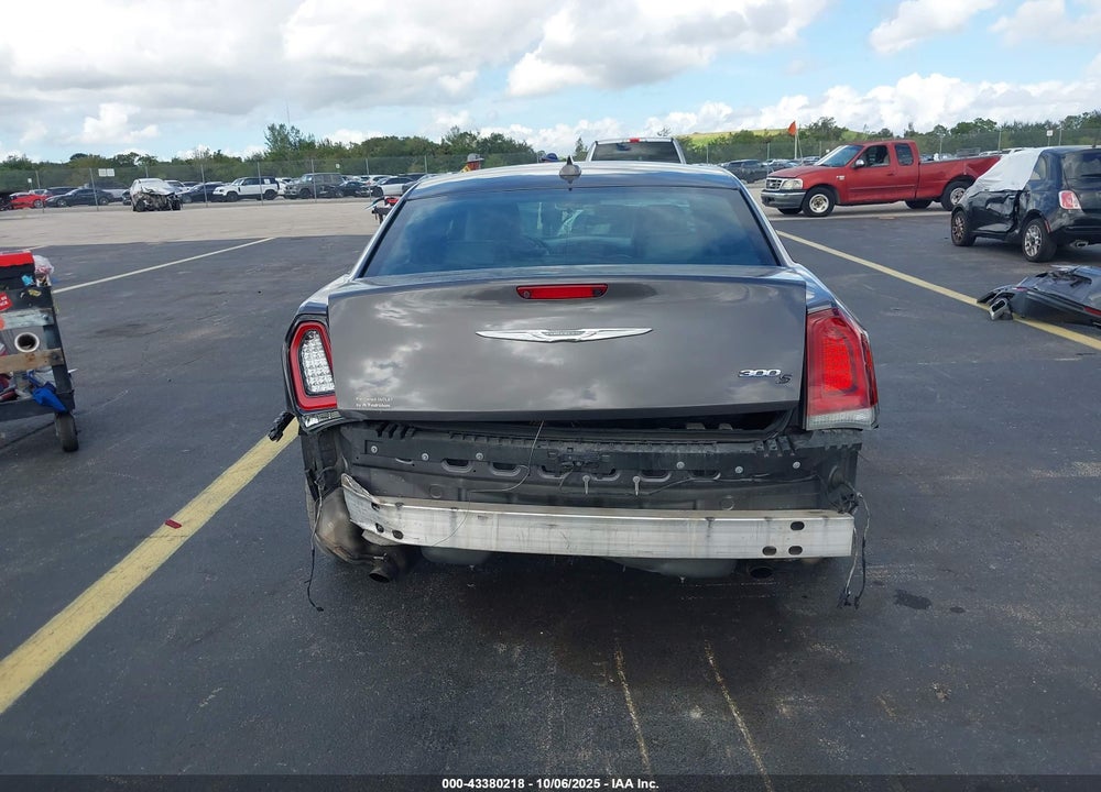 2019 CHRYSLER 300 300S VIN: 2C3CCABG0KH559717