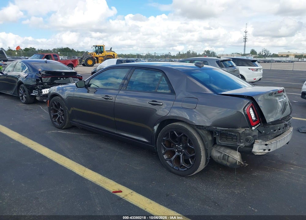 2019 CHRYSLER 300 300S VIN: 2C3CCABG0KH559717