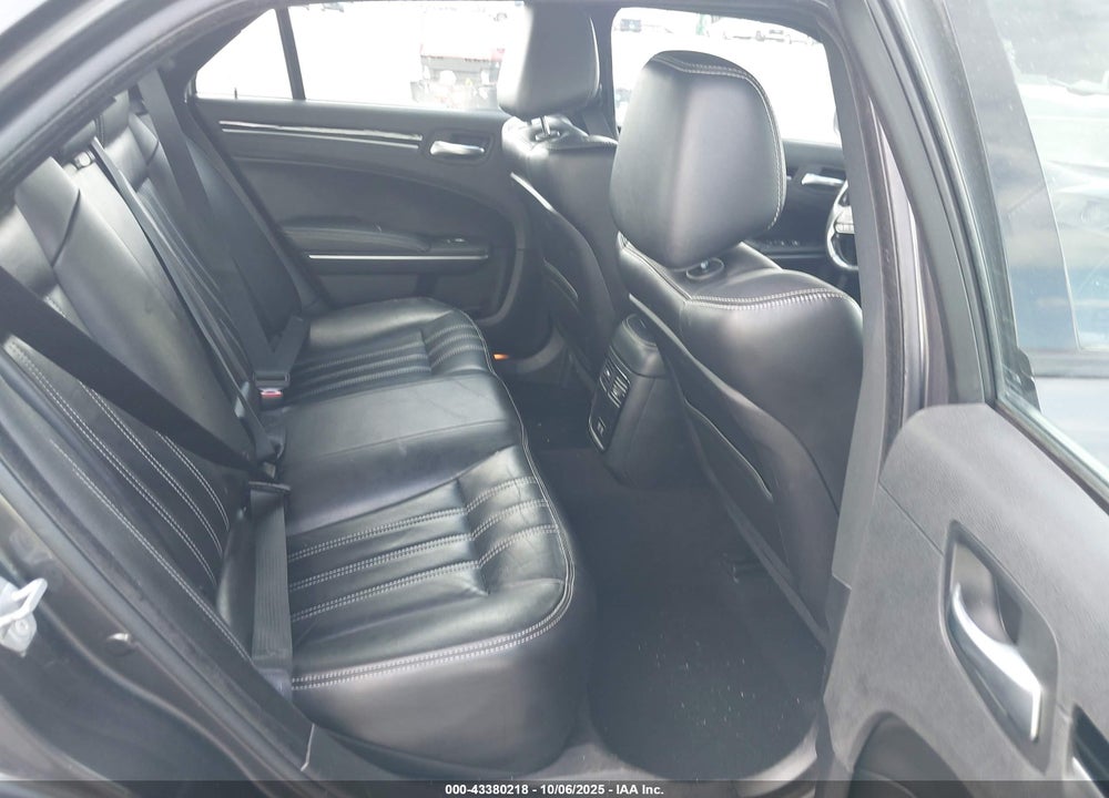 2019 CHRYSLER 300 300S VIN: 2C3CCABG0KH559717