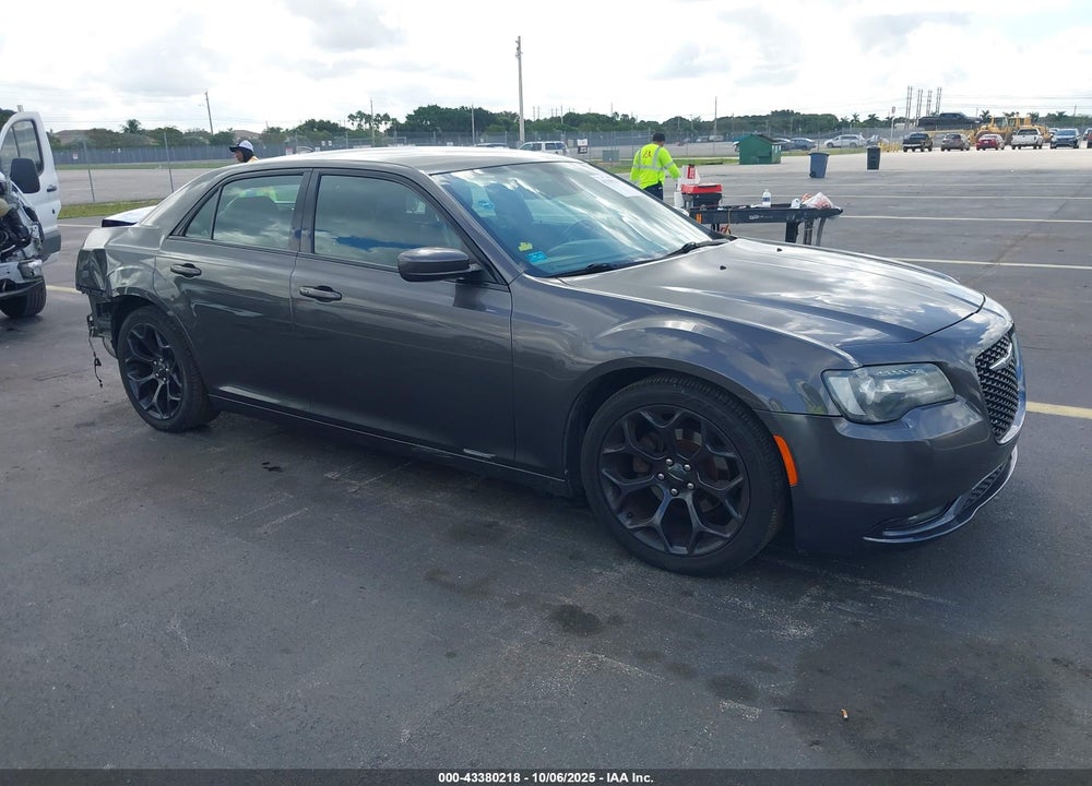 2019 CHRYSLER 300 300S VIN: 2C3CCABG0KH559717
