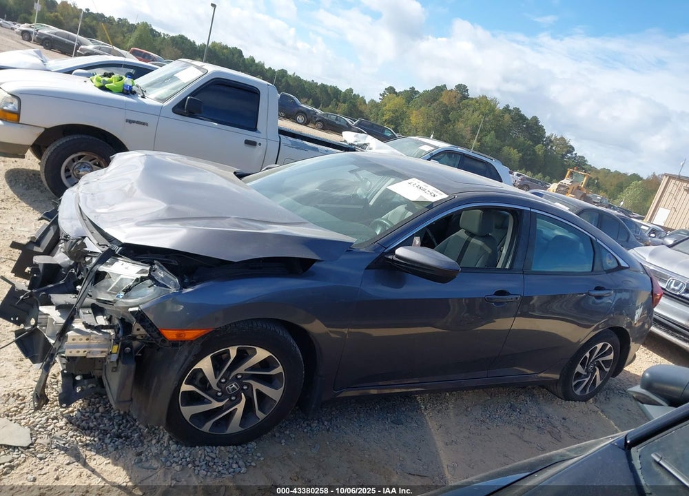 2017 HONDA CIVIC VIN: 2HGFC2F78HH569432