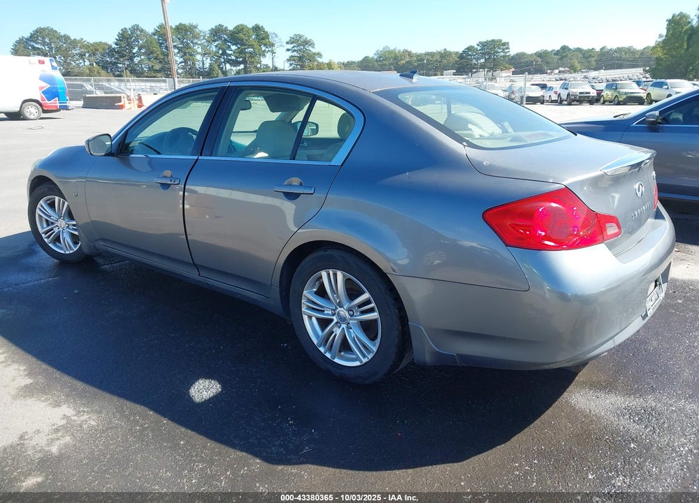 2015 INFINITI Q40 VIN: JN1CV6AP9FM502300