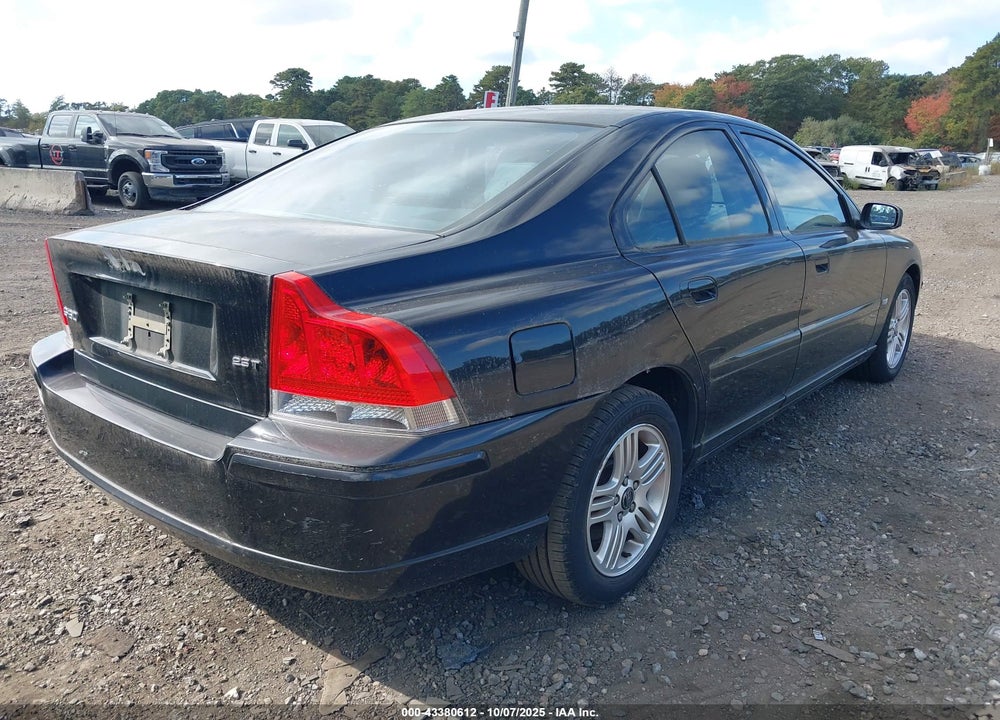 2006 VOLVO S60 2.5T VIN: YV1RS592762507696