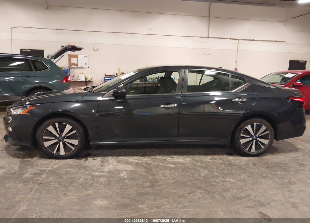 2022 NISSAN ALTIMA SV FWD VIN: 1N4BL4DV5NN336112