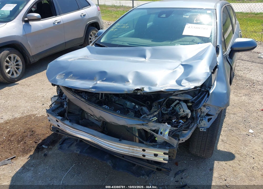2022 TOYOTA COROLLA LE VIN: 5YFEPMAE2NP285171