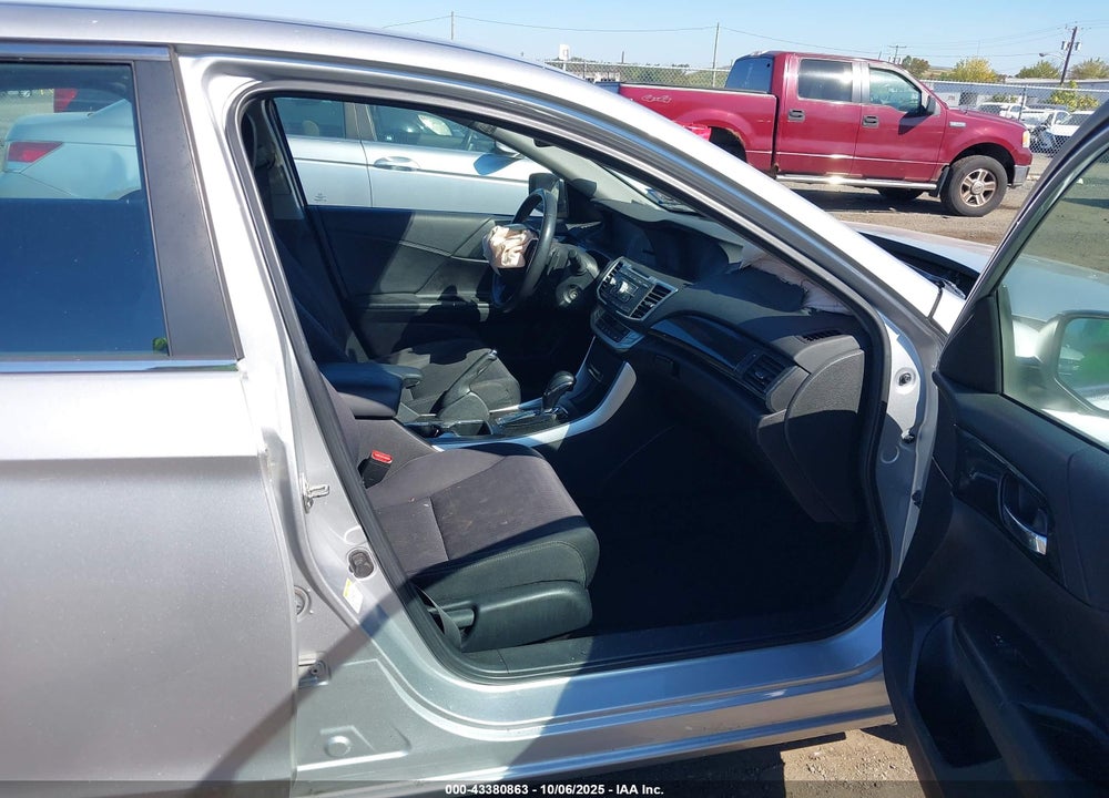 2013 HONDA ACCORD VIN: 1HGCR2F50DA006853