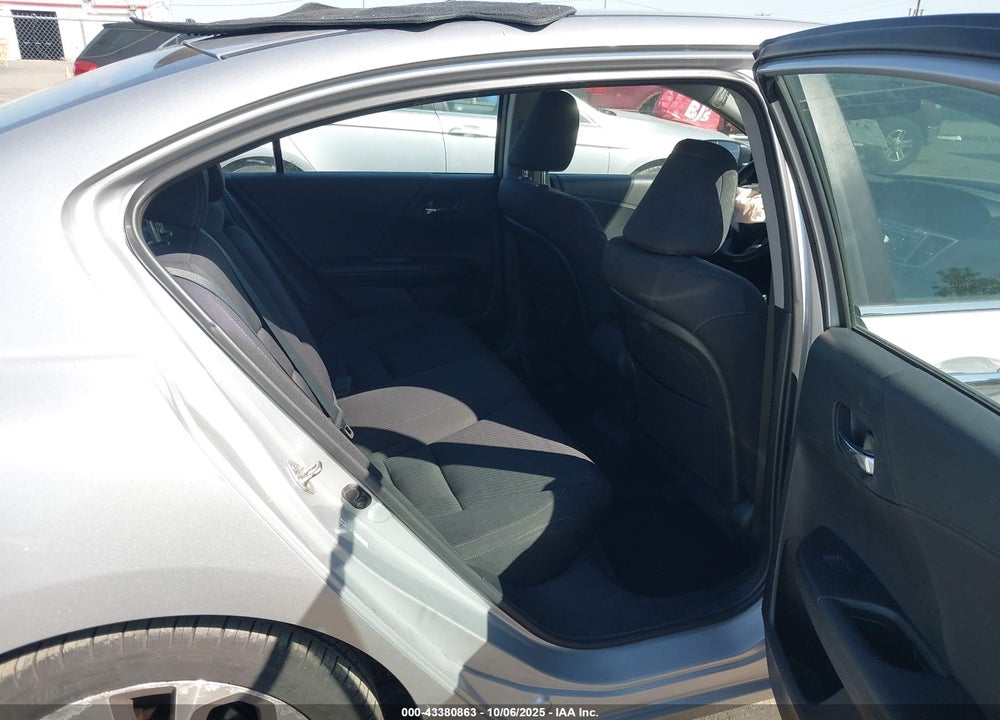 2013 HONDA ACCORD VIN: 1HGCR2F50DA006853