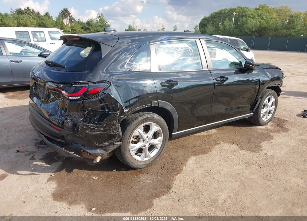 2023 HONDA HR-V 2WD LX VIN: 3CZRZ1H35PM706612