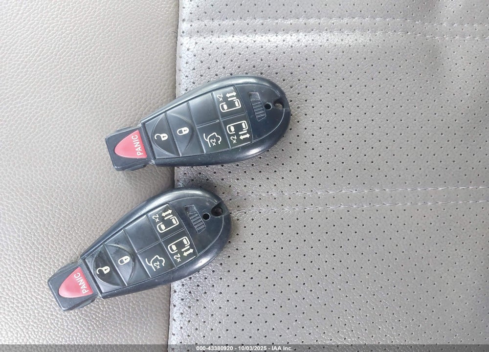 2012 CHRYSLER TOWN & COUNTRY TOURING VIN: 2C4RC1BG8CR411168