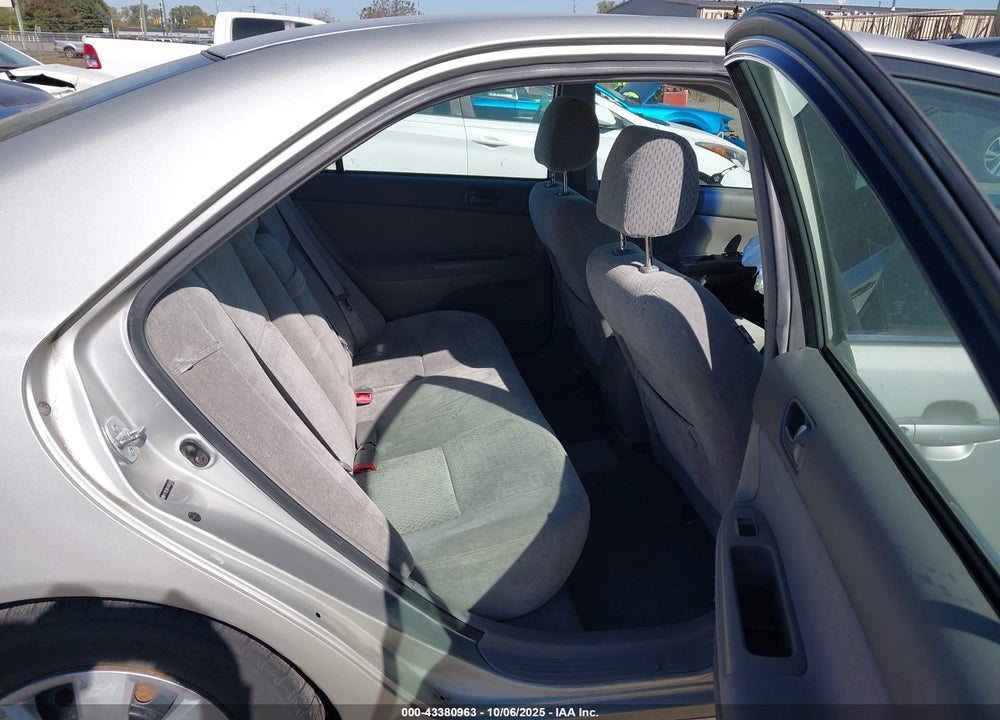 2004 TOYOTA CAMRY LE VIN: 4T1BE30K74U861439