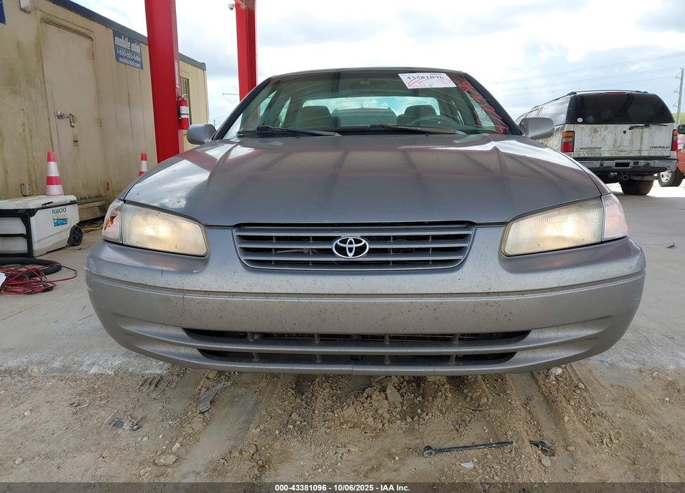 1999 TOYOTA CAMRY LE VIN: 4T1BG22K9XU545465