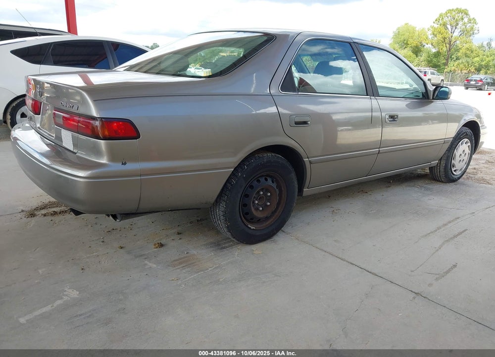 1999 TOYOTA CAMRY LE VIN: 4T1BG22K9XU545465