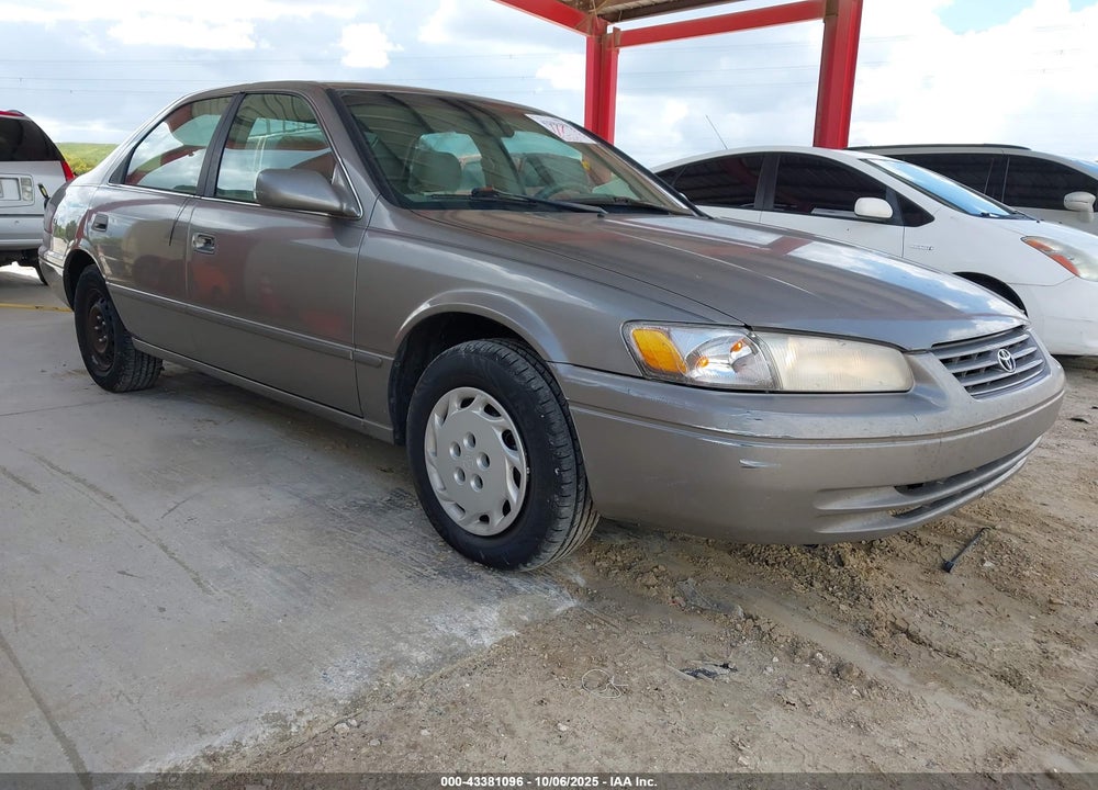 1999 TOYOTA CAMRY LE VIN: 4T1BG22K9XU545465
