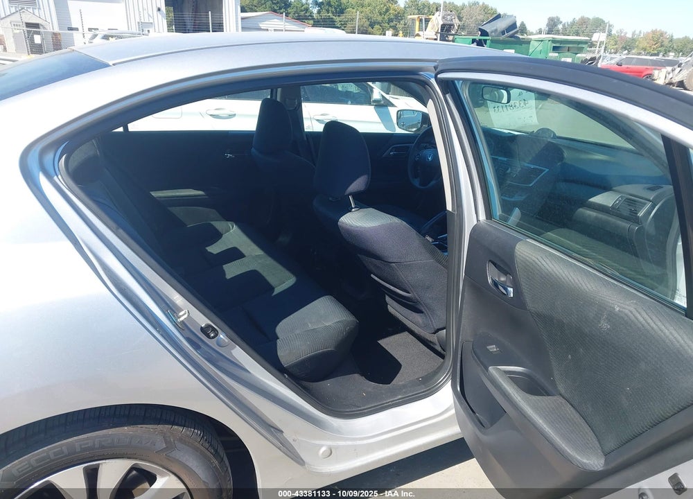 2014 HONDA ACCORD VIN: 1HGCR2F35EA080477