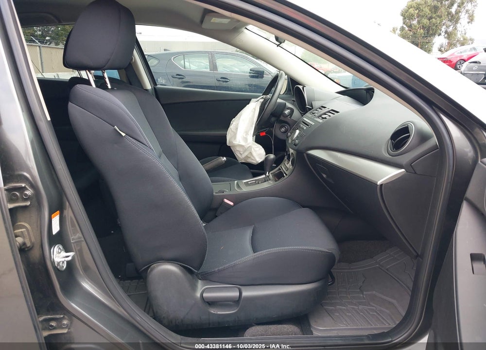2011 MAZDA 3 VIN: JM1BL1K68B1413336