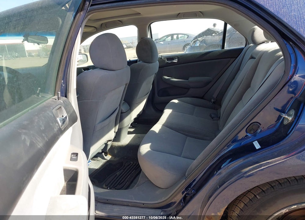 2005 HONDA ACCORD 2.4 EX VIN: 1HGCM56715A112537