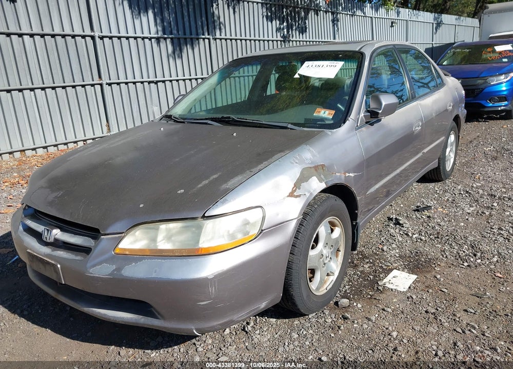 2000 HONDA ACCORD 3.0 EX VIN: 1HGCG1656YA011464