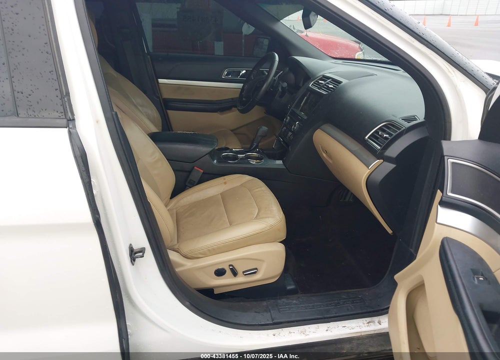 2016 FORD EXPLORER VIN: 1FM5K7D8XGGA24666