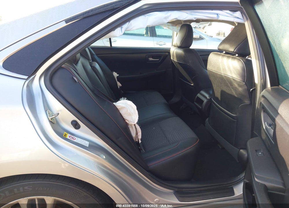2015 TOYOTA CAMRY SE VIN: 4T1BF1FK1FU013746