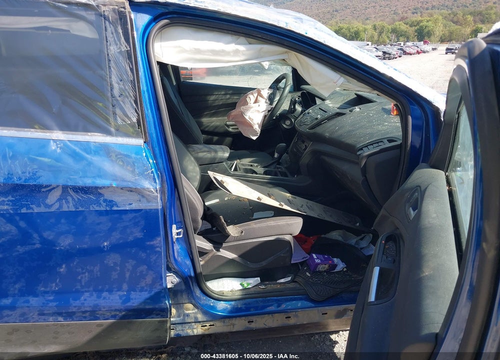 2017 FORD ESCAPE SE VIN: 1FMCU9G92HUE32423