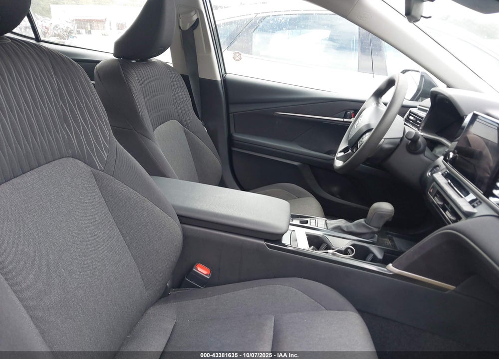 2025 TOYOTA CAMRY VIN: 4T1DAACK1SU136064