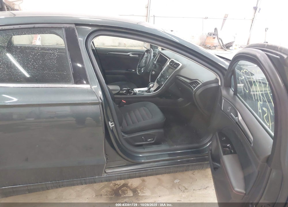 2015 FORD FUSION VIN: 3FA6P0H9XFR179641
