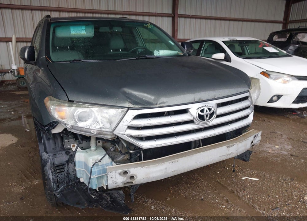2012 TOYOTA HIGHLANDER SE V6 VIN: 5TDBK3EH8CS104840