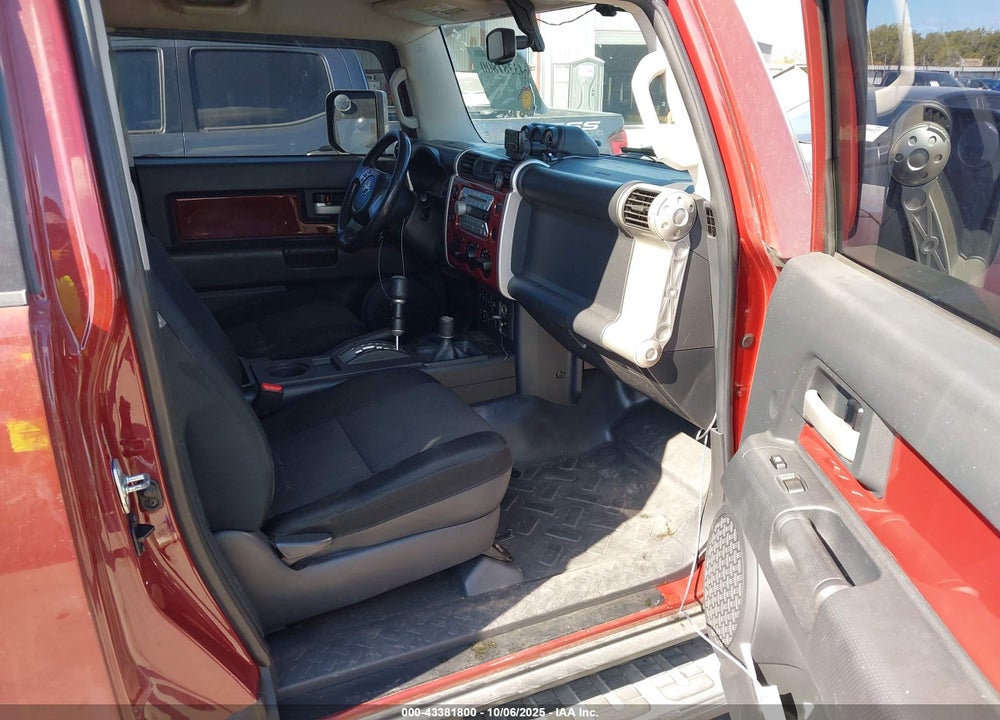 2010 TOYOTA FJ CRUISER VIN: JTEBU4BF2AK081641