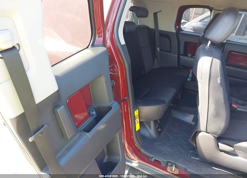 2010 TOYOTA FJ CRUISER VIN: JTEBU4BF2AK081641