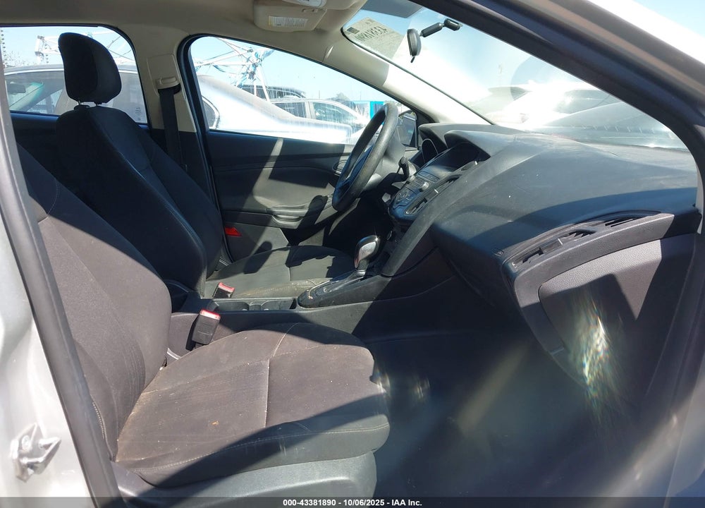 2018 FORD FOCUS VIN: 1FADP3E27JL286718