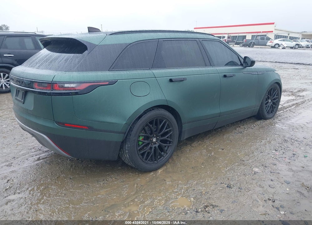 2018 LAND ROVER RANGE ROVER VELAR VIN: SALYB2RV0JA755631