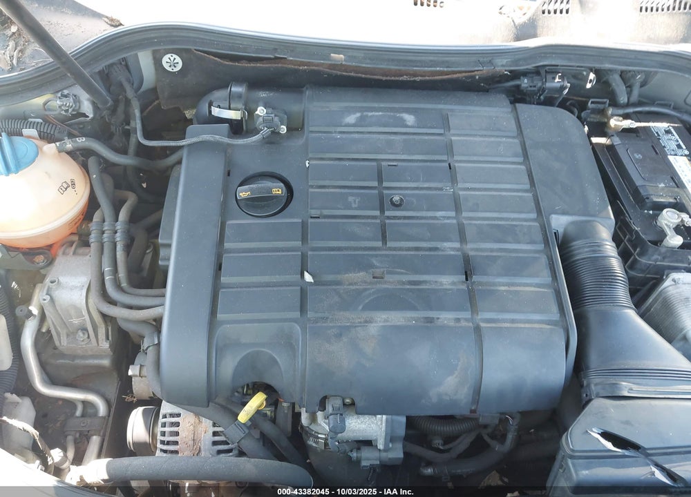 2008 VOLKSWAGEN PASSAT VIN: WVWAK73C28E061247