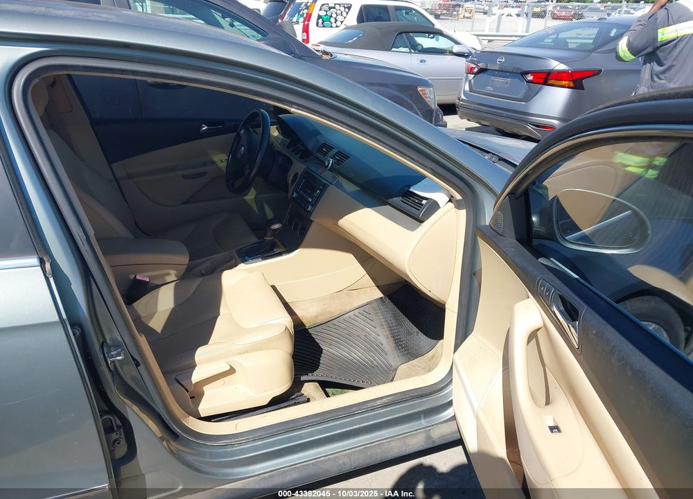 2008 VOLKSWAGEN PASSAT VIN: WVWAK73C28E061247