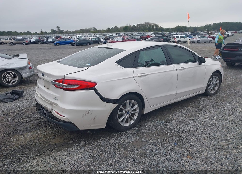 2019 FORD FUSION SE VIN: 3FA6P0HD2KR246053