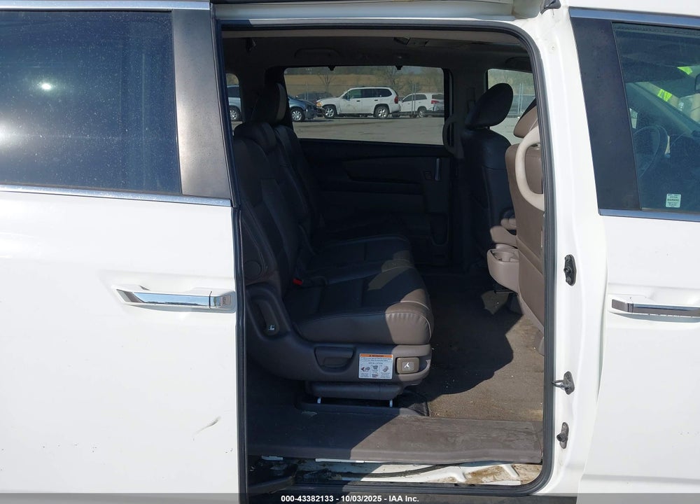 2013 HONDA ODYSSEY EX-L VIN: 5FNRL5H69DB065182
