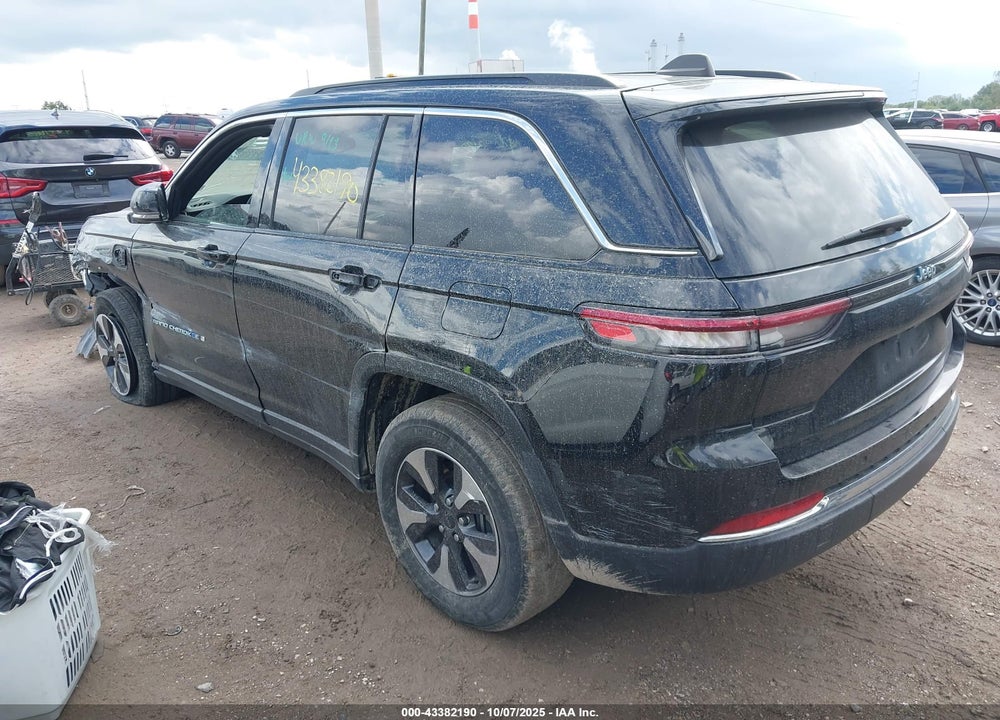 2024 JEEP GRAND CHEROKEE VIN: 1C4RJYB67RC158528