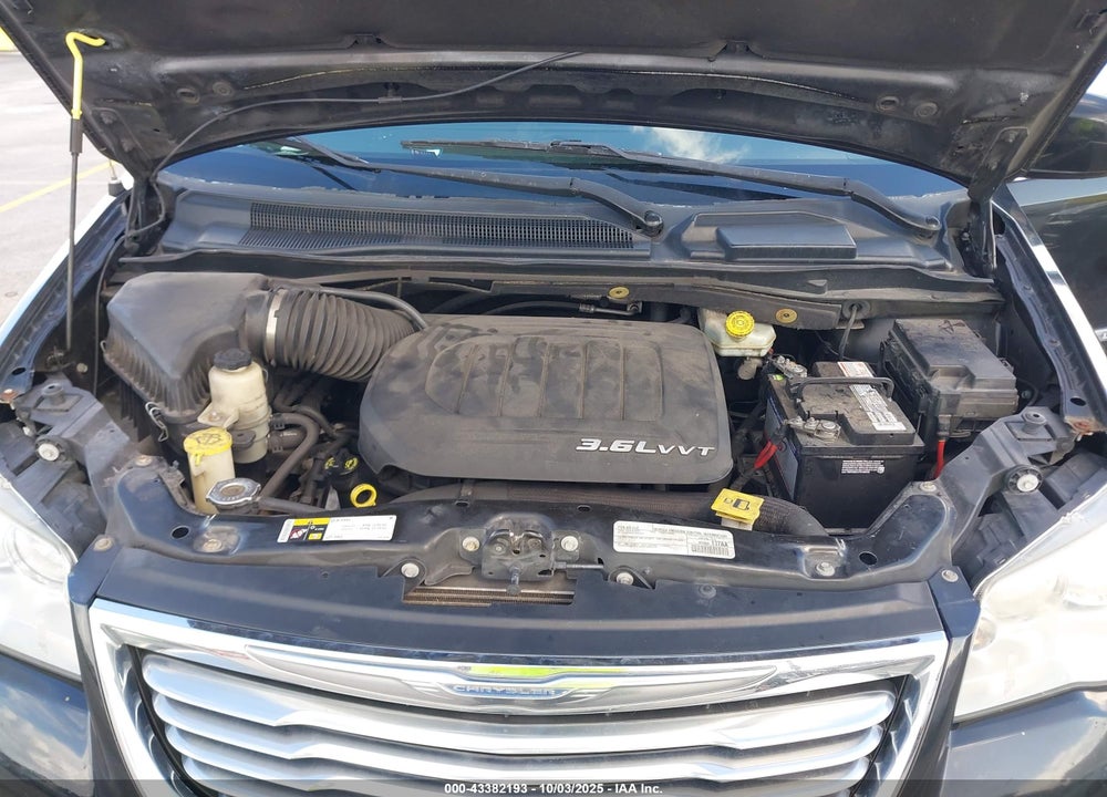 2015 CHRYSLER TOWN & COUNTRY TOURING VIN: 2C4RC1BG9FR715405