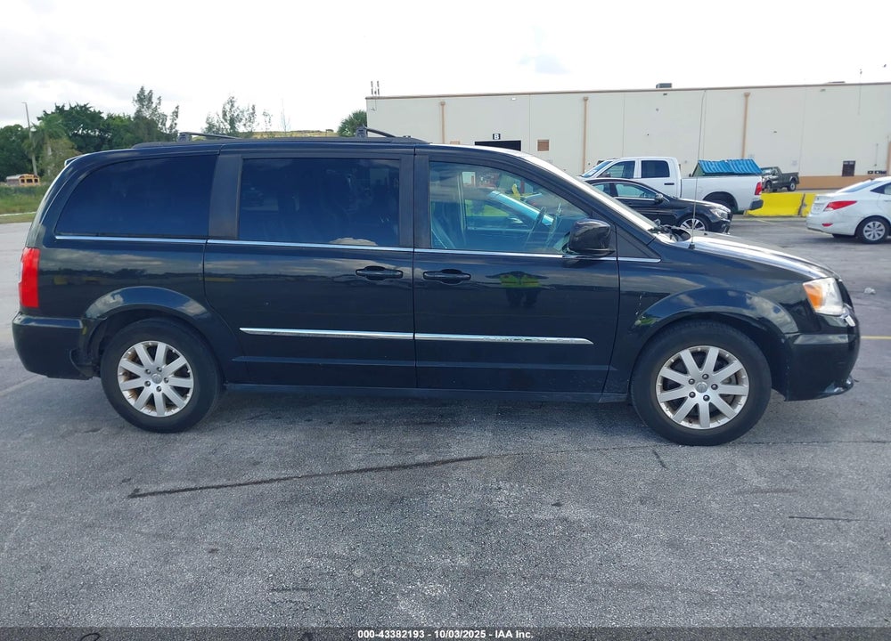 2015 CHRYSLER TOWN & COUNTRY TOURING VIN: 2C4RC1BG9FR715405