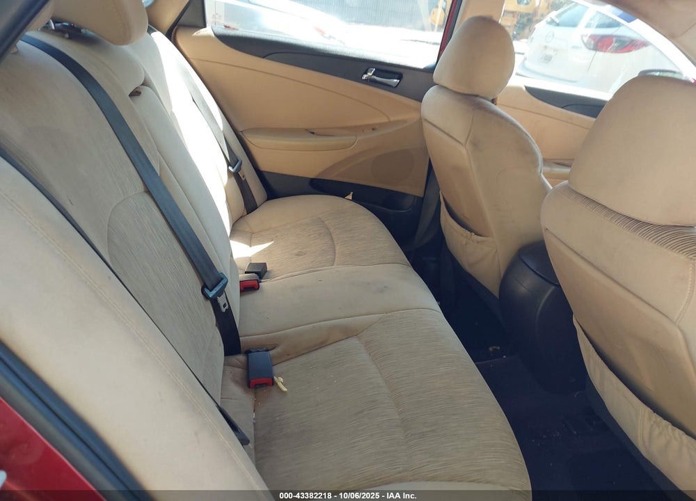 2014 HYUNDAI SONATA VIN: 5NPEB4AC4EH869873
