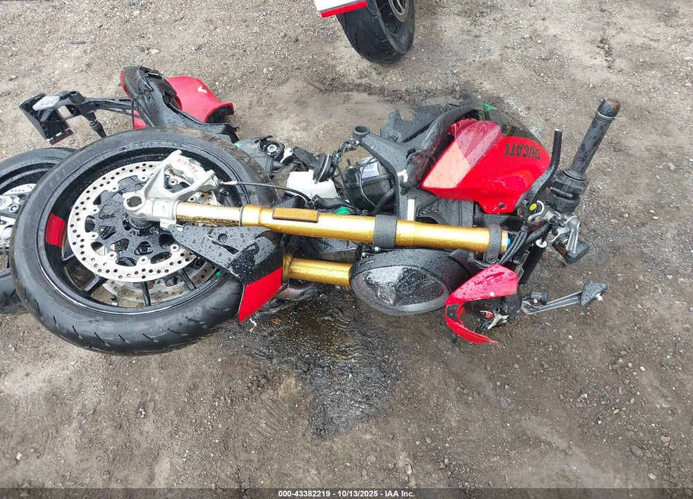 2025 DUCATI MONSTER VIN: ZDMMAMDT3SB010267