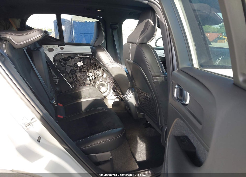2021 VOLVO XC40 RECHARGE VIN: YV4ED3UR4M2568487