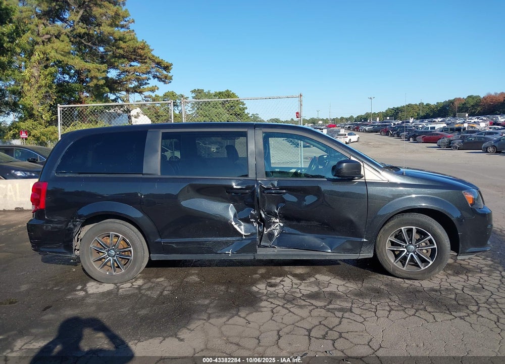 2018 DODGE GRAND CARAVAN VIN: 2C4RDGEG3JR165798