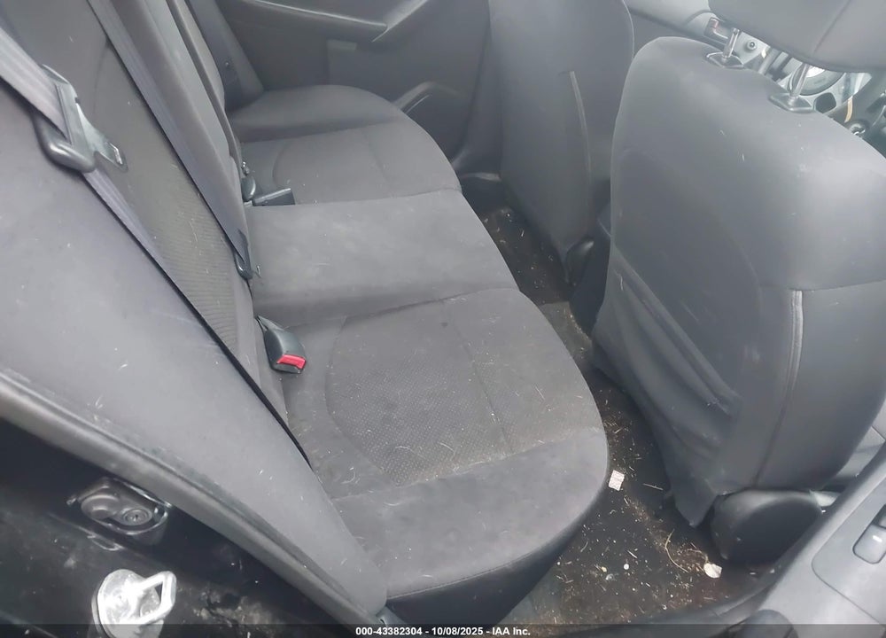 2011 KIA FORTE EX VIN: KNAFU4A21B5448773
