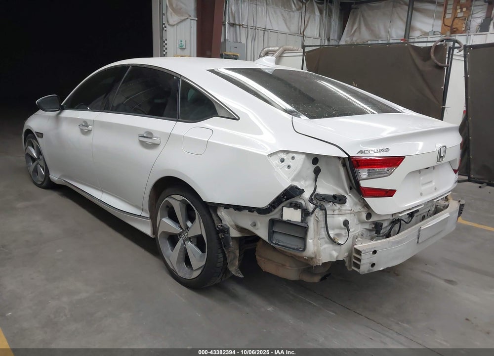 2019 HONDA ACCORD TOURING 2.0T VIN: 1HGCV2F95KA036412
