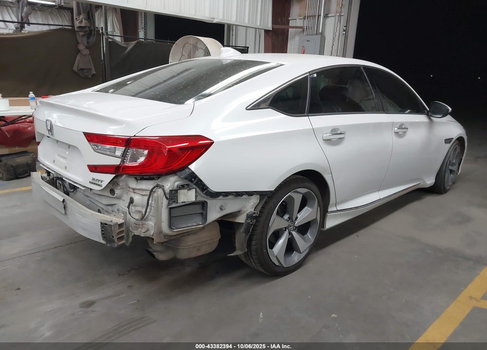 2019 HONDA ACCORD TOURING 2.0T VIN: 1HGCV2F95KA036412